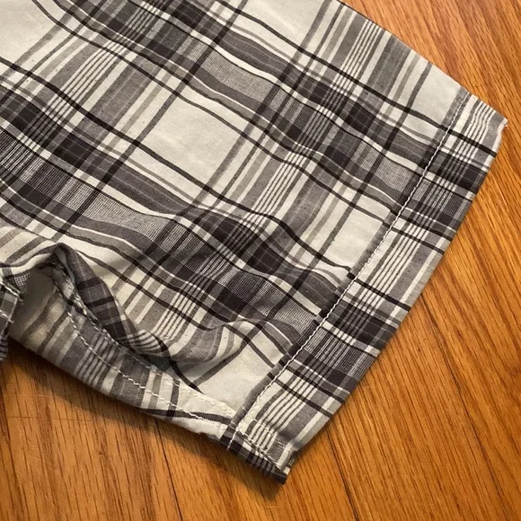 The North Face Short Sleeve - Picture 8 of 13